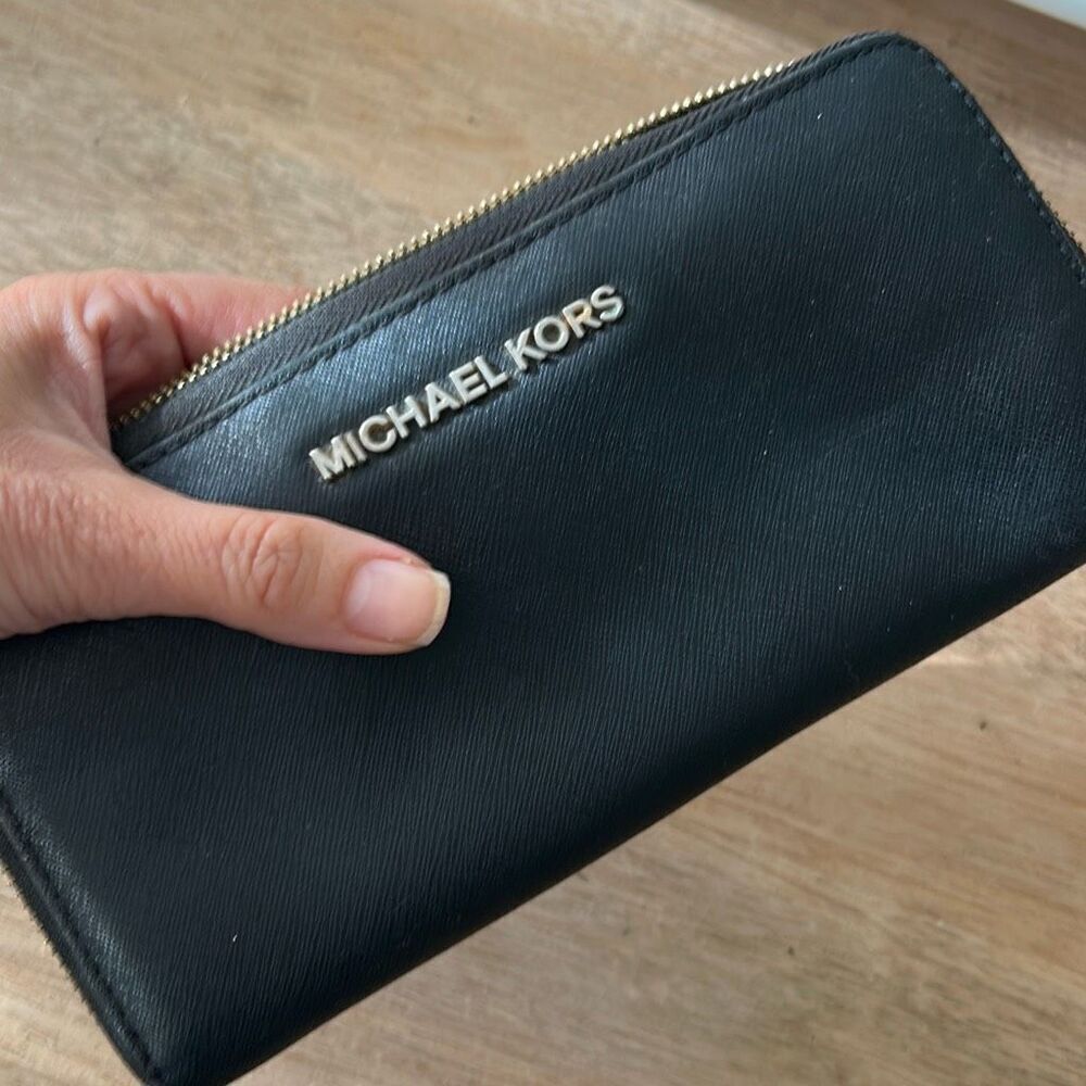 Kate spade blush wallet. - Picture 8 of 8